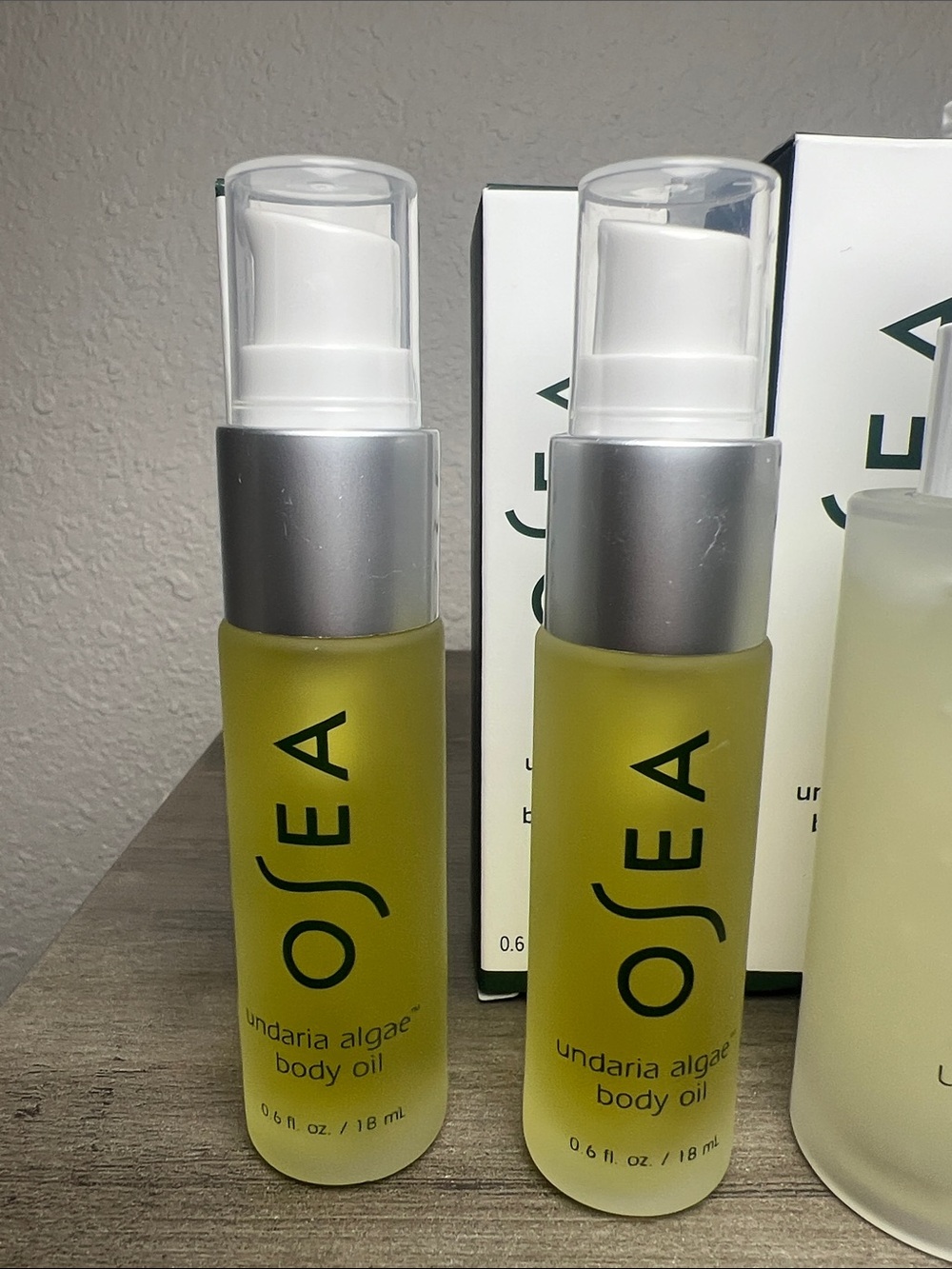 Osea Undaria Body Oil, Wash, Serum & Lotion Travel Bundle - Picture 2 of 4